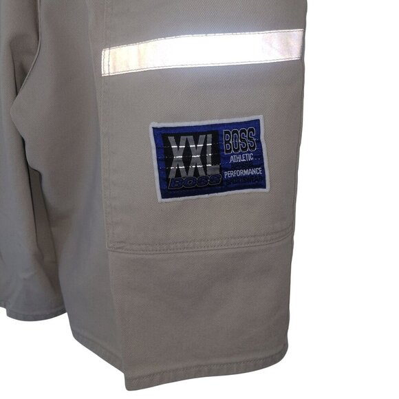 Boss Mens Beige Cargo Shorts XXL Reflective Stripes Utility Pockets Durable Casu - Picture 6 of 7